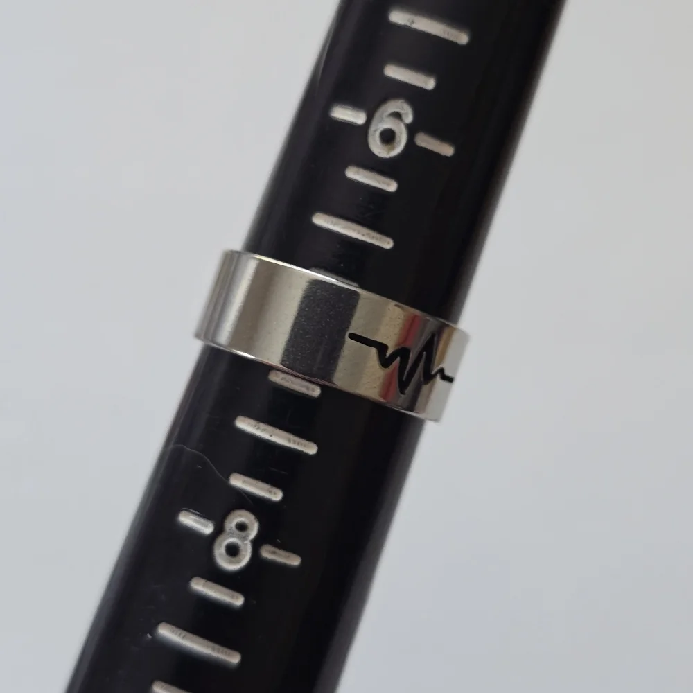 Silver Ring with Heartbeat Design Size 7